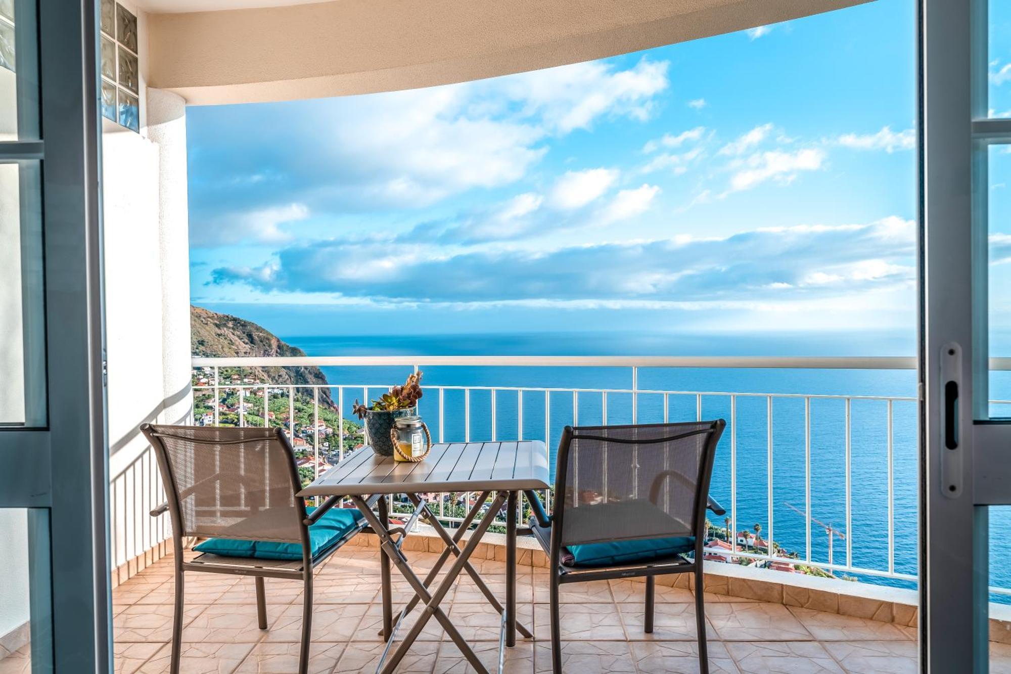 Casa Serena Apartments Arco da Calheta  Exterior photo