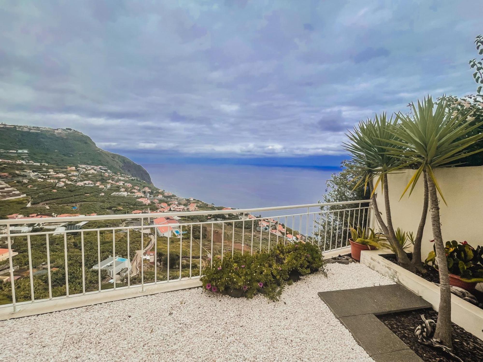 Casa Serena Apartments Arco da Calheta  Exterior photo